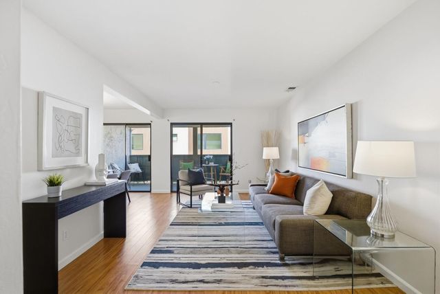 26 4th Street 9, Los Altos, CA 94022