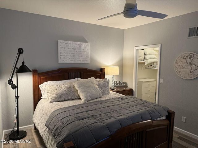 5750 N Camino Esplendora Apt 118, Tucson, AZ 85718