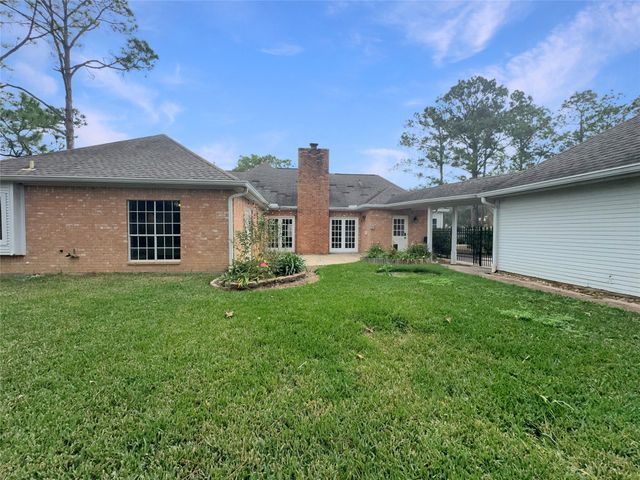 15702 Woodbourne Drive, Houston, TX 77062