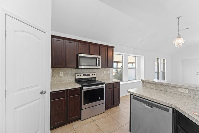 3338 Shining Light Drive, Dallas, TX 75228