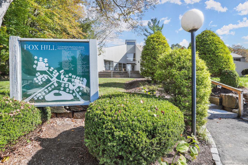 4 Vine Lane 4, Ridgefield, CT 06877