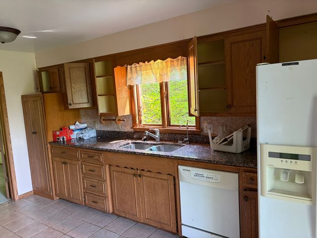 9206 35th Street W, Milan, IL 61264