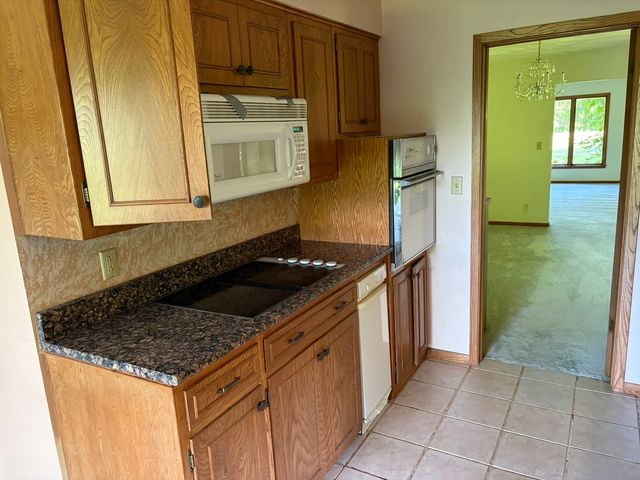 9206 35th Street W, Milan, IL 61264