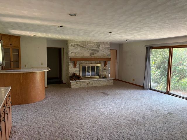 9206 35th Street W, Milan, IL 61264