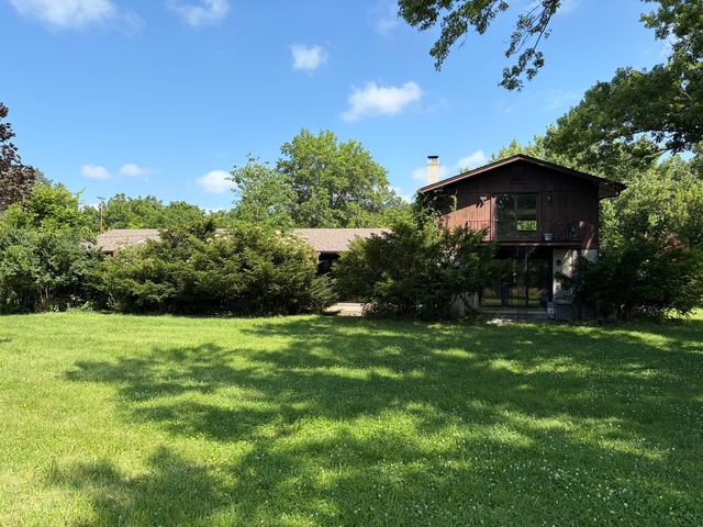 9206 35th Street W, Milan, IL 61264
