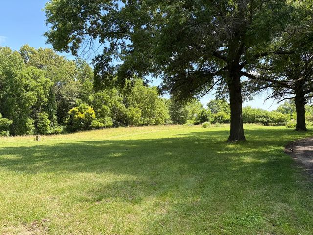 9206 35th Street W, Milan, IL 61264