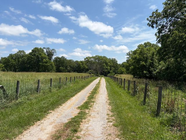 9206 35th Street W, Milan, IL 61264