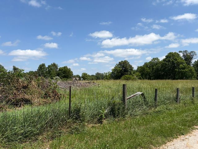 9206 35th Street W, Milan, IL 61264