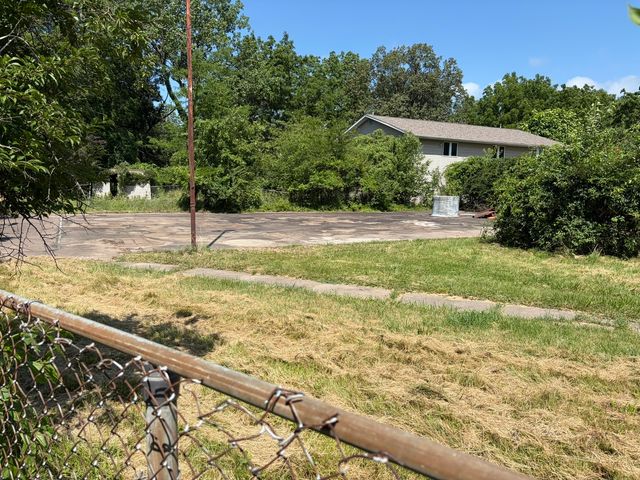 9206 35th Street W, Milan, IL 61264