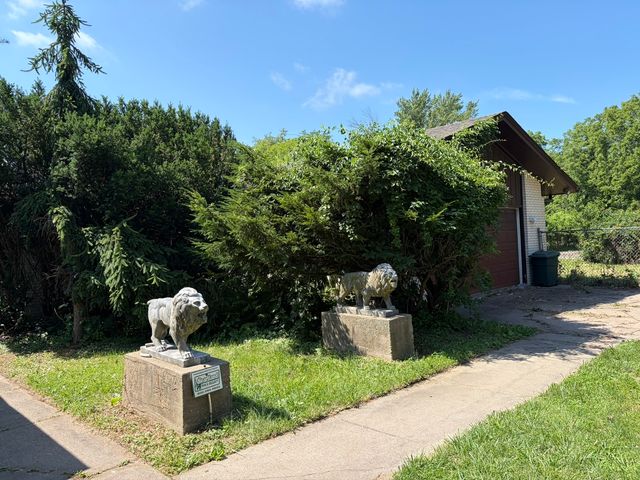 9206 35th Street W, Milan, IL 61264