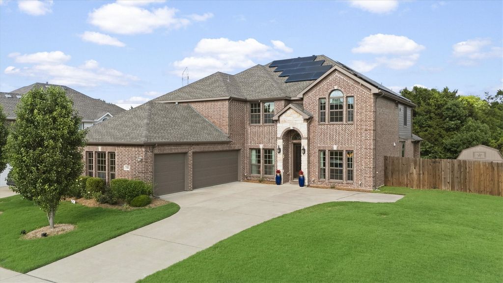 412 Shadow Creek Drive, Desoto, TX 75115