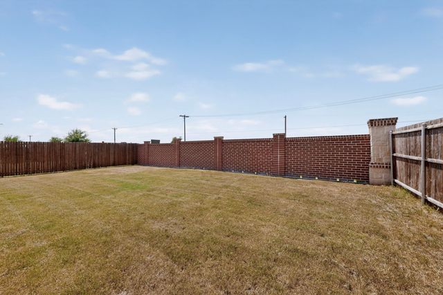309 Banner Avenue, Royse City, TX 75189