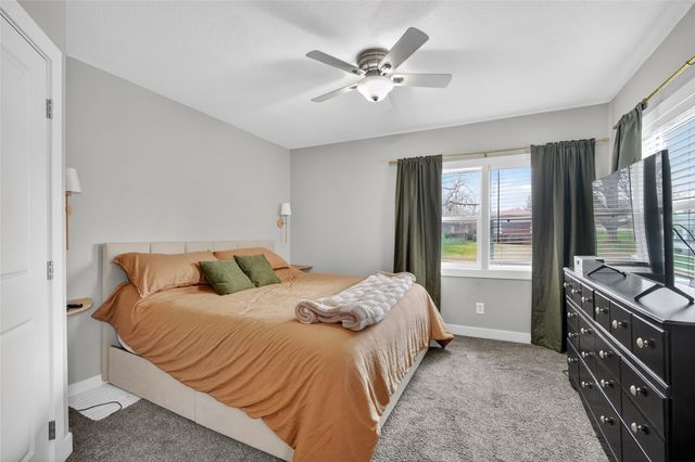 624 Rose Avenue, Des Moines, IA 50315