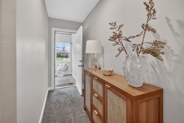 624 Rose Avenue, Des Moines, IA 50315