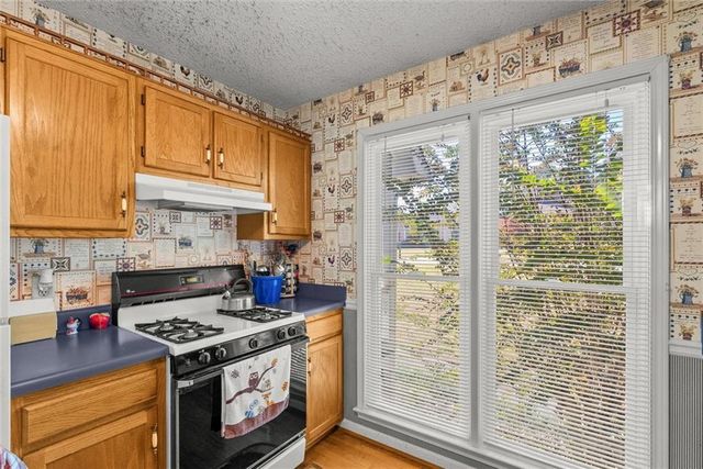 196 Lambeth Drive, Hiram, GA 30141