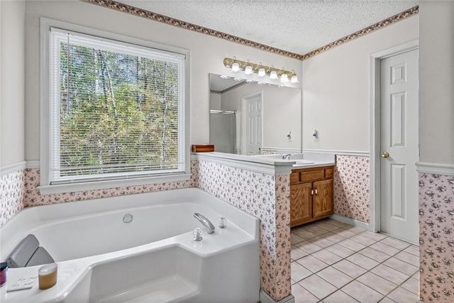 196 Lambeth Drive, Hiram, GA 30141