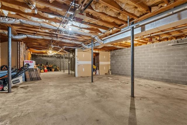 196 Lambeth Drive, Hiram, GA 30141