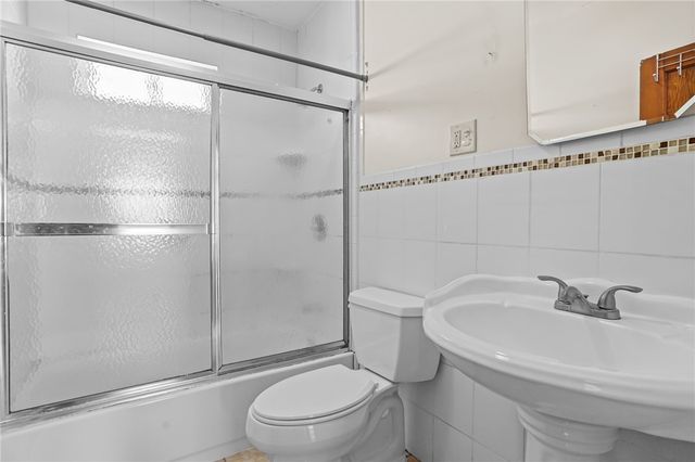 295 Vermont Avenue, Providence, RI 02905