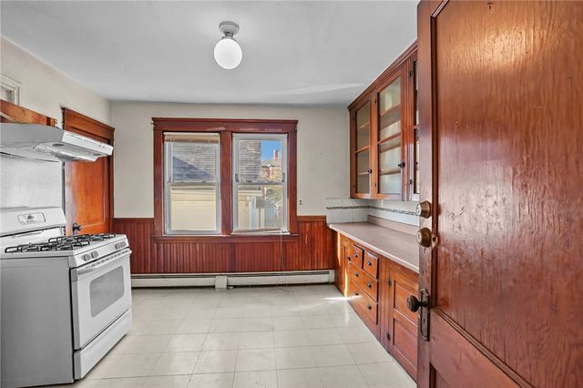 295 Vermont Avenue, Providence, RI 02905