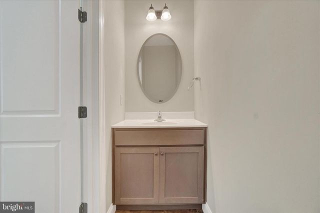 140 RIDGEFIELD DR, Elizabethtown, PA 17022
