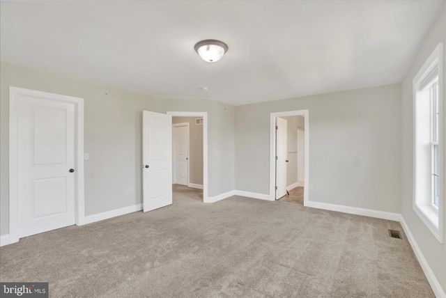 140 RIDGEFIELD DR, Elizabethtown, PA 17022