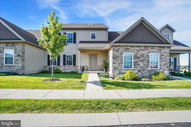 140 RIDGEFIELD DR, Elizabethtown, PA 17022