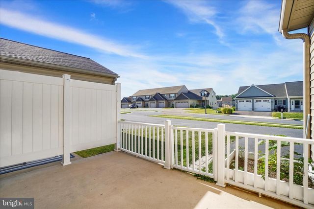140 RIDGEFIELD DR, Elizabethtown, PA 17022