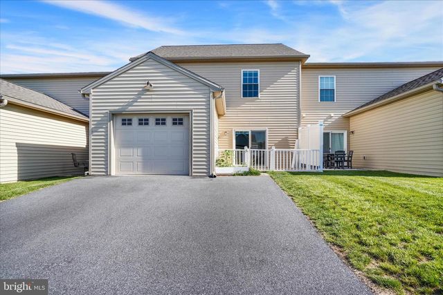 140 RIDGEFIELD DR, Elizabethtown, PA 17022