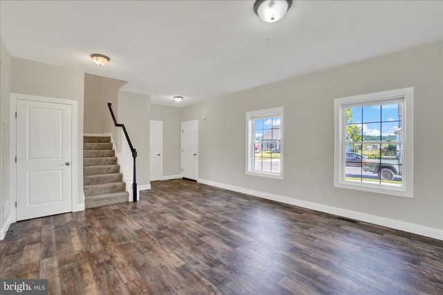 140 RIDGEFIELD DR, Elizabethtown, PA 17022