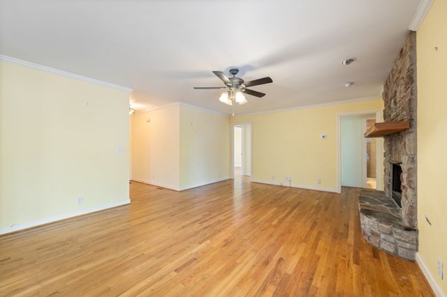 202 Oxford Pl, Gallatin, TN 37066