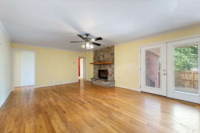 202 Oxford Pl, Gallatin, TN 37066