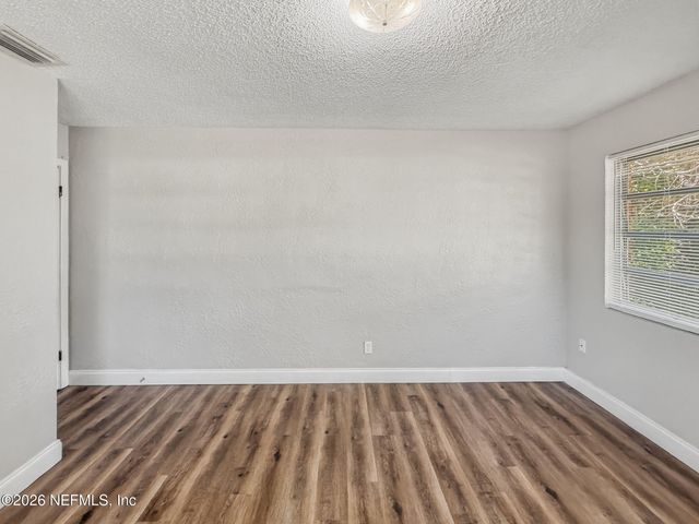 6628 PINE SUMMIT Drive, Jacksonville, FL 32211