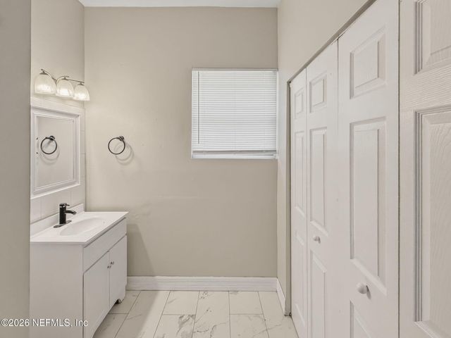 6628 PINE SUMMIT Drive, Jacksonville, FL 32211