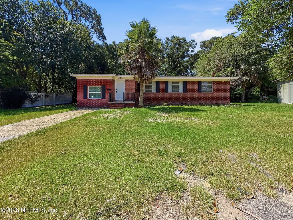 6628 PINE SUMMIT Drive, Jacksonville, FL 32211