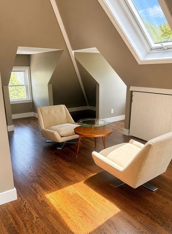 349 Beacon Street D, Lowell, MA 01850