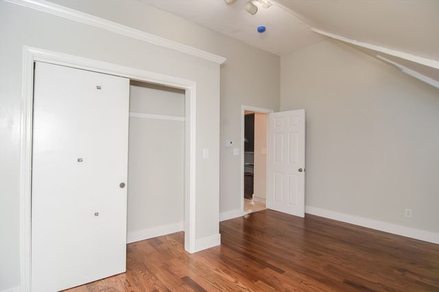349 Beacon Street D, Lowell, MA 01850