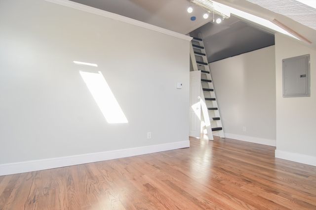 349 Beacon Street D, Lowell, MA 01850