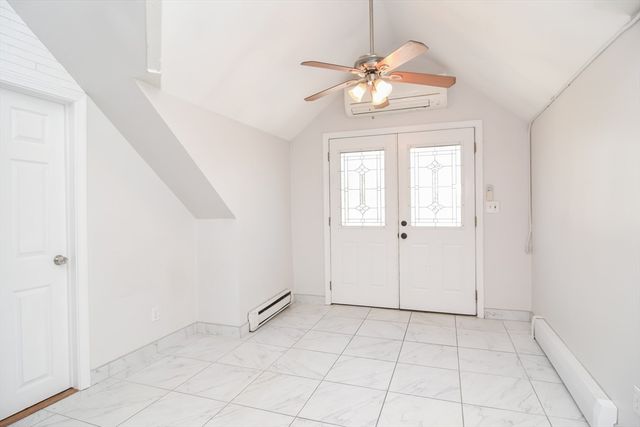 349 Beacon Street D, Lowell, MA 01850