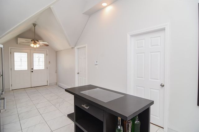 349 Beacon Street D, Lowell, MA 01850