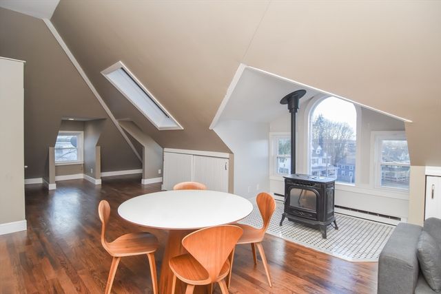 349 Beacon Street D, Lowell, MA 01850