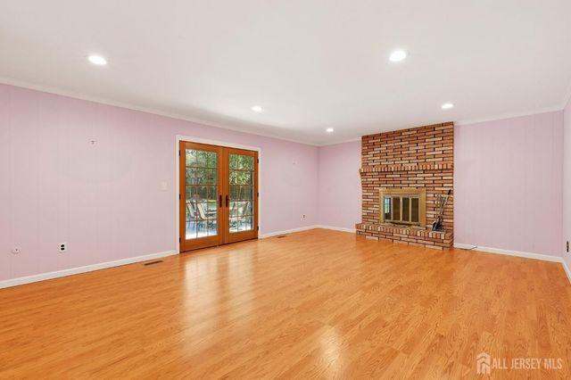 83 Hidden Lake Drive, North Brunswick, NJ 08902