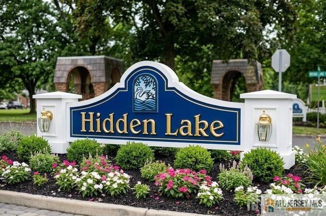 83 Hidden Lake Drive, North Brunswick, NJ 08902