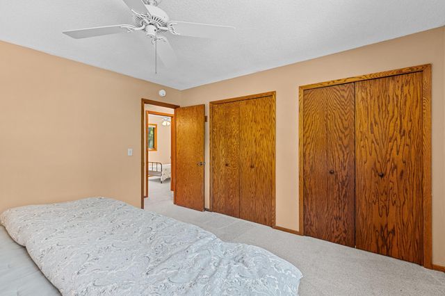 100 Puma Lane, Mahtomedi, MN 55115