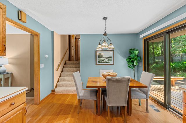 100 Puma Lane, Mahtomedi, MN 55115
