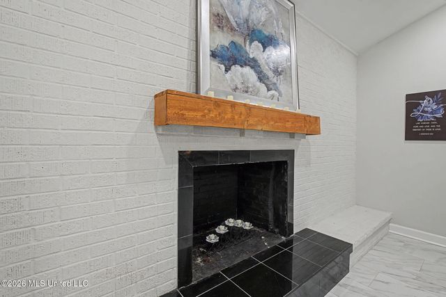 400 Salem Avenue, Holly Springs, MS 38635