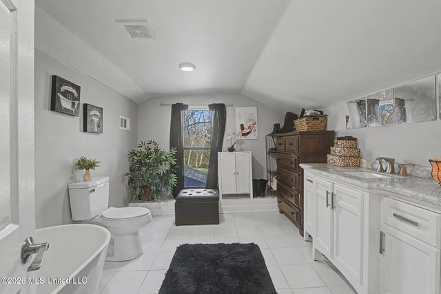 400 Salem Avenue, Holly Springs, MS 38635