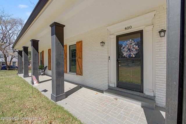 400 Salem Avenue, Holly Springs, MS 38635