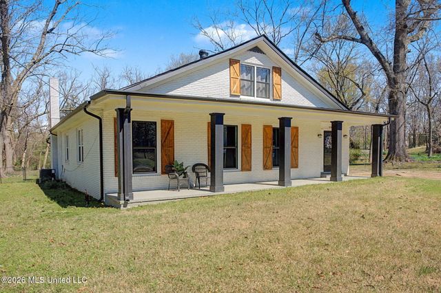 400 Salem Avenue, Holly Springs, MS 38635