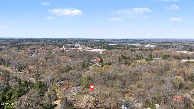 400 Salem Avenue, Holly Springs, MS 38635