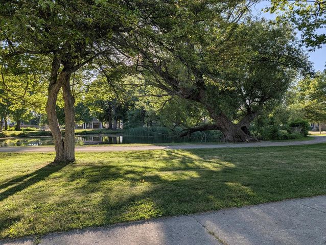 3676 S 1st STREET, Milwaukee, WI 53207